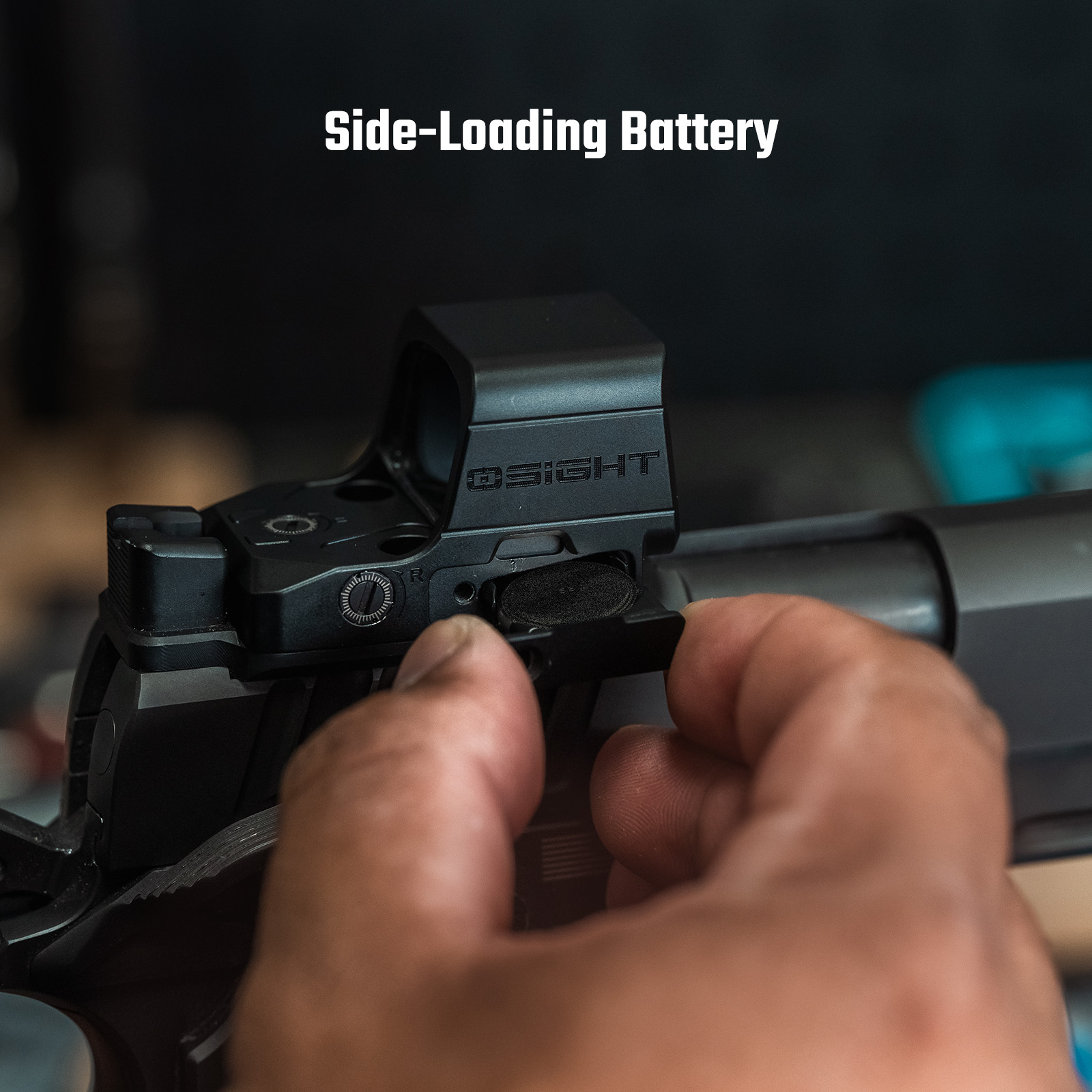 Osight Black XE Optic, top-down view, showcasing side-loading battery for easy replacement and continuous use.